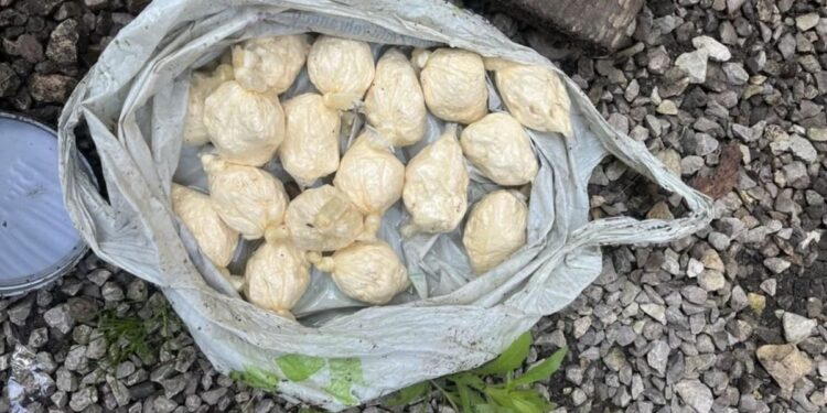 Trzymała w skrytce dwa kilogramy amfetaminy