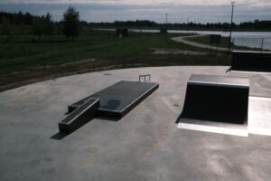Skatepark przy zalewie Antoniów w gminie Radoszyce / Fot. Magdalena Galas-Klusek - Radio Kielce