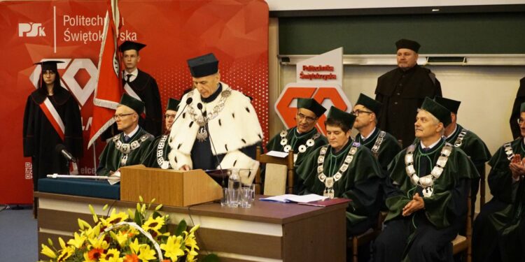 Duma miasta i regionu. Kielecka uczelnia techniczna świętuje