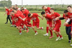 08.06.2025. Kazimierza Wielka. 34. kolejka RS Active IV ligi: Sparta - GKS Nowiny. Awans Sparty do Betclic III ligi / Fot. Kamil Król - Radio Kielce
