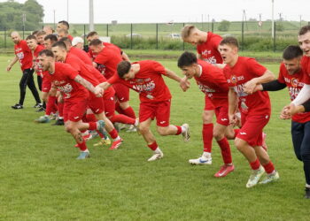 08.06.2025. Kazimierza Wielka. 34. kolejka RS Active IV ligi: Sparta - GKS Nowiny. Awans Sparty do Betclic III ligi / Fot. Kamil Król - Radio Kielce