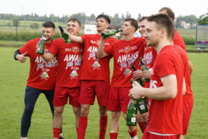 08.06.2025. Kazimierza Wielka. 34. kolejka RS Active IV ligi: Sparta - GKS Nowiny. Awans Sparty do Betclic III ligi / Fot. Kamil Król - Radio Kielce