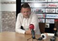 14.06.2025. Ostrowiec Św. Konferencja. Na zdjęciu: Radosław Jacek - były trener KSZO 1929 / Fot. Kamil Król - Radio Kielce