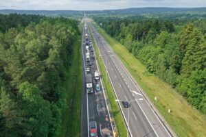 11.06.2025. Barcza. Trasa S7. Utrudnienia w związku z wypadkiem / Fot. Jarosław Kubalski - Radio Kielce