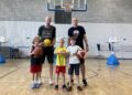 18.06.2025. Kielce. Trening naborowy UJK. Na zdjęciu (od lewej): Karol Bielecki, Rafał Gil / Fot. Kamil Król - Radio Kielce