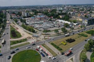 18.06.2025. Kielce. Ulica Seminaryjska i Tarnowska. Targowisko Miejskie. Plac Targowy. Bazary / Fot. Jarosław Kubalski - Radio Kielce