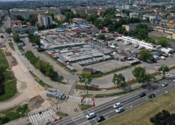 18.06.2025. Kielce. Ulica Seminaryjska i Tarnowska. Targowisko Miejskie. Plac Targowy. Bazary / Fot. Jarosław Kubalski - Radio Kielce
