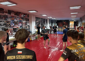Kickboxing na najwyższym poziomie – Muszyński uczył zawodników w Kielcach