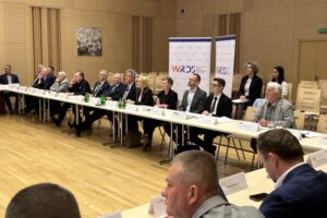 03.06.2025. Kielce. Wojewódzka Rada Dialogu Społecznego w sprawie budowy S74 / Fot. Marcin Marszałek - Radio Kielce