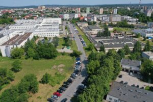 12.06.2025. Kielce. Świętokrzyskie Centrum Onkologii w Kielcach. Parking / Fot. Jarosław Kubalski - Radio Kielce