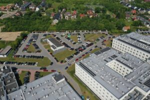 12.06.2025. Kielce. Świętokrzyskie Centrum Onkologii w Kielcach. Parking / Fot. Jarosław Kubalski - Radio Kielce
