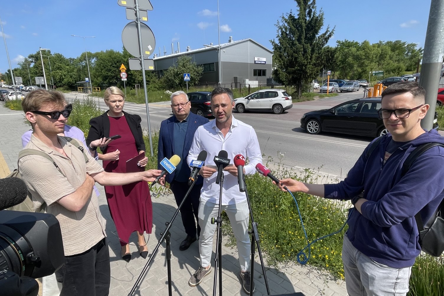 Nowy parking przy ŚCO. Grupa radnych uważa, że to możliwe - Radio Kielce 12.06.2025. Kielce. Konferencja dot. parkingu przy Świętokrzyskim Centrum Onkologii w Kielcach / Fot. Jarosław Kubalski - Radio Kielce