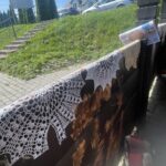 15.06.2025. Chwałki. Światowy Dzień Dziergania w Miejscach Publicznych / Fot. Grażyna Szlęzak - Radio Kielce