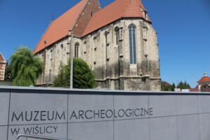 26.06.2022. Wiślica. Otwarcie Muzeum Archeologicznego / Fot. Marta Gajda-Kruk - Radio Kielce