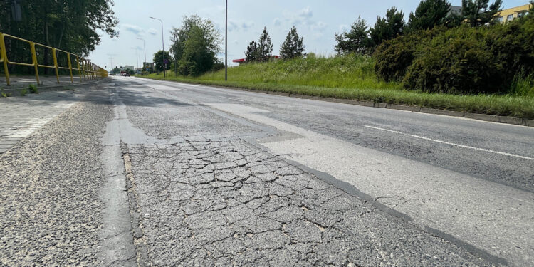 Jedna z głównych ulic wylotowych zyska nową nawierzchnię