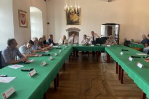 23.06.2025. Sandomierz. Nadzwyczajna sesja rady miasta / Fot. Grażyna Szlęzak - Radio Kielce