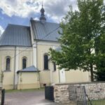 Zabytkowy kościół w remoncie. Na razie badany jest stan ścian - Radio Kielce Kościół parafialny w Skarżysku Kościelnym / Fot. Anna Głąb - Radio Kielce