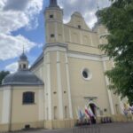 Zabytkowy kościół w remoncie. Na razie badany jest stan ścian - Radio Kielce Kościół parafialny w Skarżysku Kościelnym / Fot. Anna Głąb - Radio Kielce