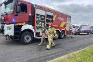 Kilkadziesiąt osób rannych na obwodnicy Opatowa - Radio Kielce 03.06.2025. Opatów, Ćwiczenia służb ratunkowych na obwodnicy Opatowa / Fot. Anna Głąb - Radio Kielce