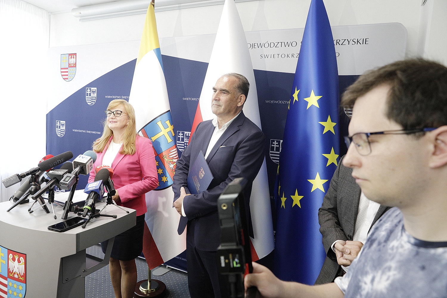 Kolejna odsłona sporu wokół teatru Żeromskiego - Radio Kielce 16.06.2025. Kielce. Konferencja prasowa w sprawie teatru Żeromskiego / Fot. Jarosław Kubalski - Radio Kielce