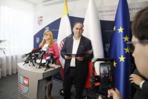 16.06.2025. Kielce. Konferencja prasowa w sprawie teatru Żeromskiego / Fot. Jarosław Kubalski - Radio Kielce