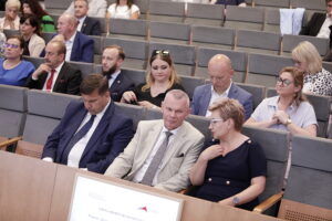 16.06.2025. Kielce. Podpisanie umów w ramach rządowych programów „Opieka 75+” oraz „Korpus Wsparcia Seniorów” / Fot. Jarosław Kubalski - Radio Kielce