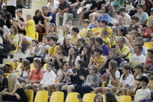 W Hali Legionów na razie wygrywają faworyci - Radio Kielce