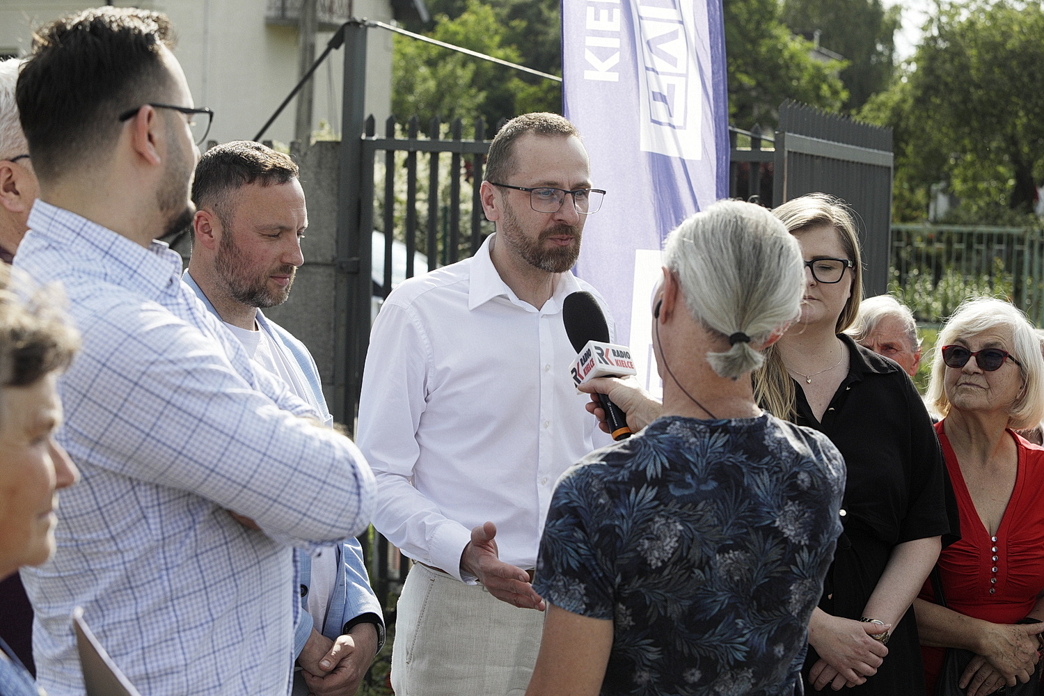 INTERWENCJA. Mieszkańcy przeciwni budowie wieżowców przy ulicy Hauke-Bosaka - Radio Kielce INTERWENCJA. Mieszkańcy przeciwni budowie wieżowców przy ulicy Hauke-Bosaka - Radio Kielce