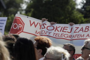 INTERWENCJA. Mieszkańcy przeciwni budowie wieżowców przy ulicy Hauke-Bosaka - Radio Kielce