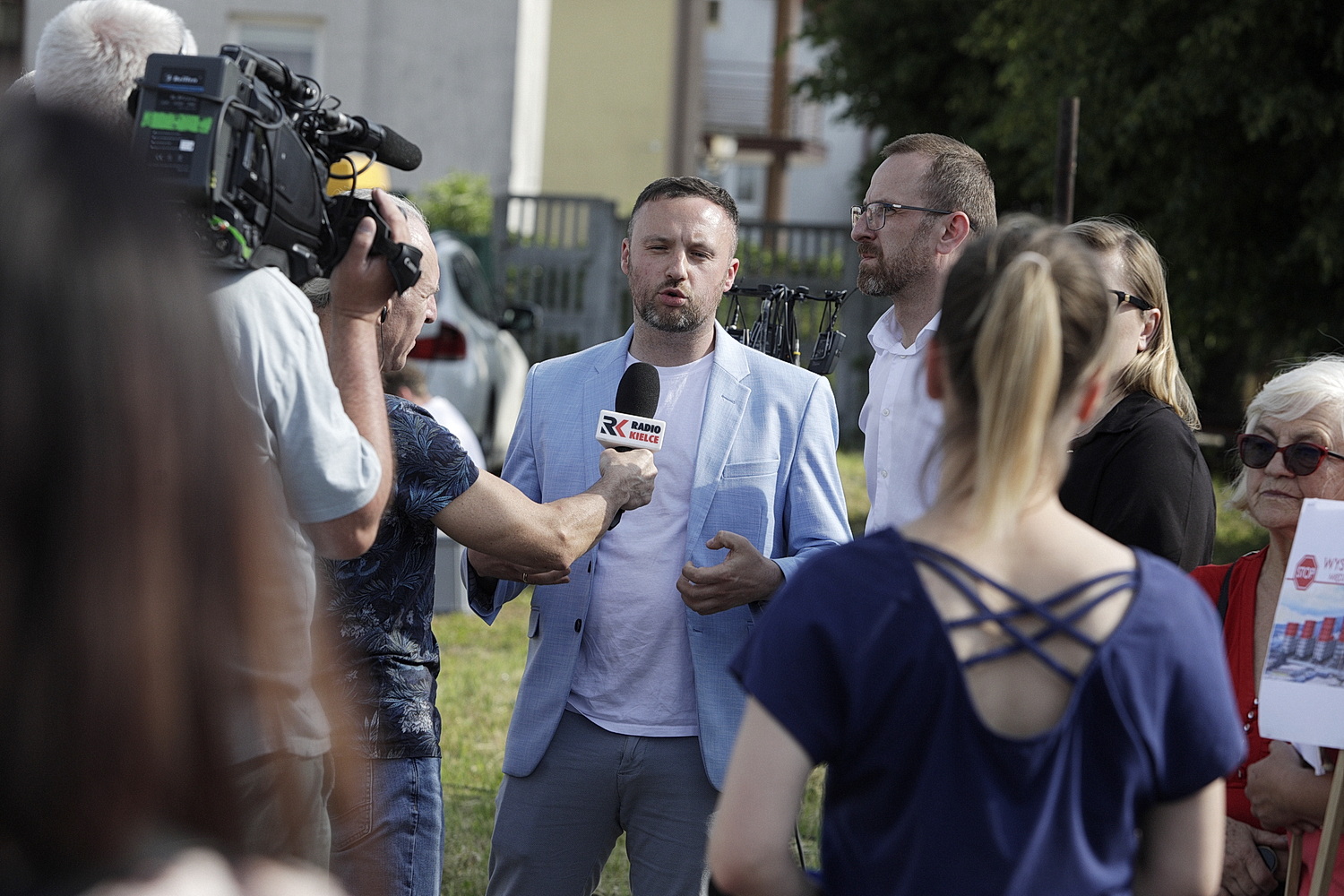 INTERWENCJA. Mieszkańcy przeciwni budowie wieżowców przy ulicy Hauke-Bosaka - Radio Kielce INTERWENCJA. Mieszkańcy przeciwni budowie wieżowców przy ulicy Hauke-Bosaka - Radio Kielce