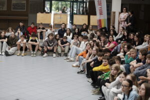 11.06.2025. Kielce. Szkoła podstawowa nr 25. Akcja „Bezgłośny krzyk #pomóż w kryzysie” / Fot. Jarosław Kubalski - Radio Kielce