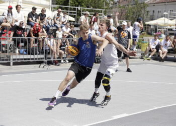 21.06.2025. Kielce. Rynek. Zawody w koszykówce 3x3 / Fot. Jarosław Kubalski - Radio Kielce