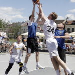 21.06.2025. Kielce. Rynek. Zawody w koszykówce 3x3 / Fot. Jarosław Kubalski - Radio Kielce