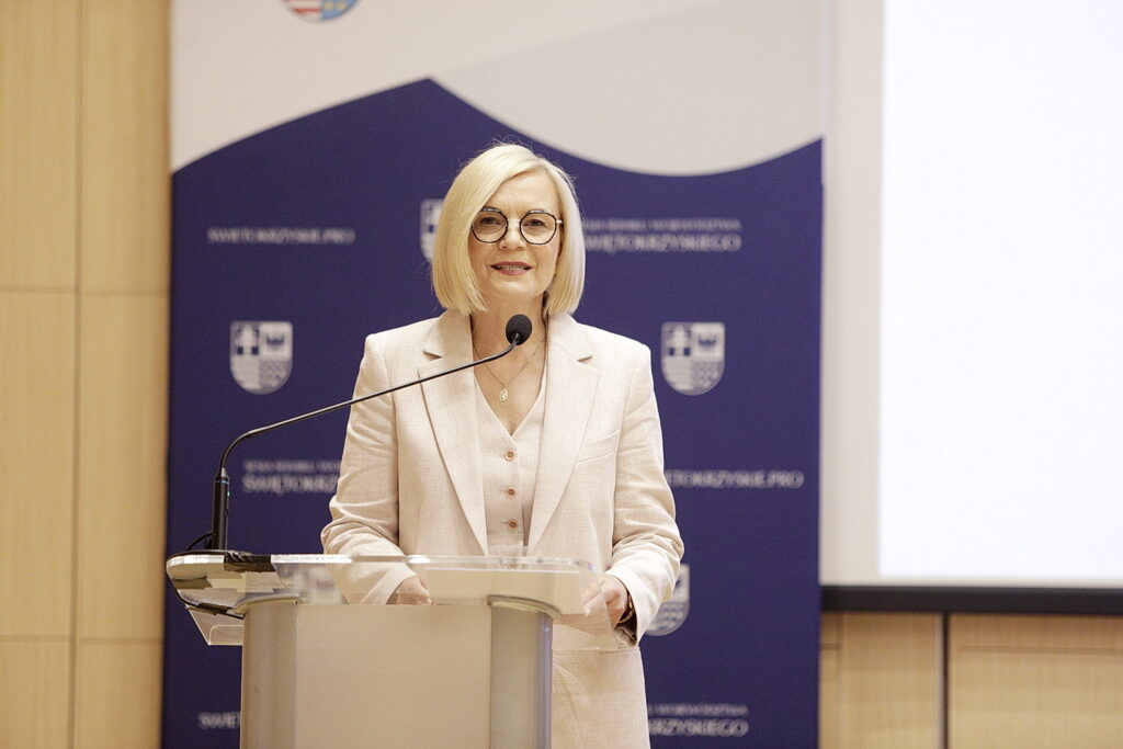 Marszałek Renata Janik namawia ministerstwo do złamania prawa? - Radio Kielce Marszałek Renata Janik namawia ministerstwo do złamania prawa? - Radio Kielce