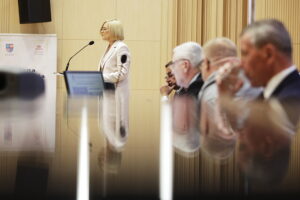 Czy radni sejmiku udzielą wotum zaufania i absolutorium zarządowi województwa? - Radio Kielce
