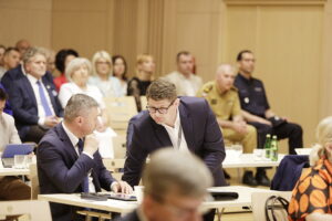 Czy radni sejmiku udzielą wotum zaufania i absolutorium zarządowi województwa? - Radio Kielce