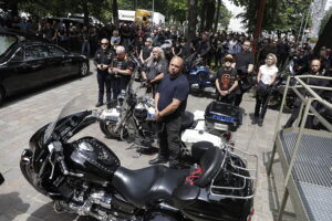 23.06.2025 Kielce. Pogrzeb Macieja Duszy - motocyklisty, instruktora nauki jazdy, prezesa stowarzyszenia CK Bikers i żołnierza zawodowego / Fot. Jarosław Kubalski - Radio Kielce