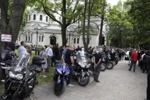 23.06.2025 Kielce. Pogrzeb Macieja Duszy - motocyklisty, instruktora nauki jazdy, prezesa stowarzyszenia CK Bikers i żołnierza zawodowego / Fot. Jarosław Kubalski - Radio Kielce