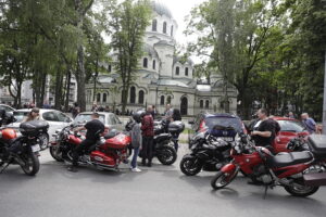 23.06.2025 Kielce. Pogrzeb Macieja Duszy - motocyklisty, instruktora nauki jazdy, prezesa stowarzyszenia CK Bikers i żołnierza zawodowego / Fot. Jarosław Kubalski - Radio Kielce