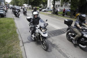 23.06.2025 Kielce. Pogrzeb Macieja Duszy - motocyklisty, instruktora nauki jazdy, prezesa stowarzyszenia CK Bikers i żołnierza zawodowego / Fot. Jarosław Kubalski - Radio Kielce