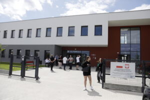 W Łopusznie powstał nowy internat i kompleks sportowy - Radio Kielce