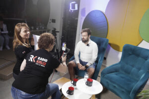 Audycja „Dzień Dobry, to Ja! Rozmowy inne niż wszystkie w Radiu Kielce”. Youtuber Oskar Bednarski „Globalista” / Fot. Jarosław Kubalski - Radio Kielce