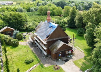 Zabytkowa świątynia przechodzi remont