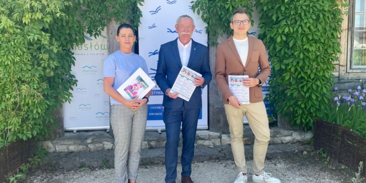 Wakacyjny festiwal literacki „Otwarte książki” po raz szósty na Żeromszczyźnie