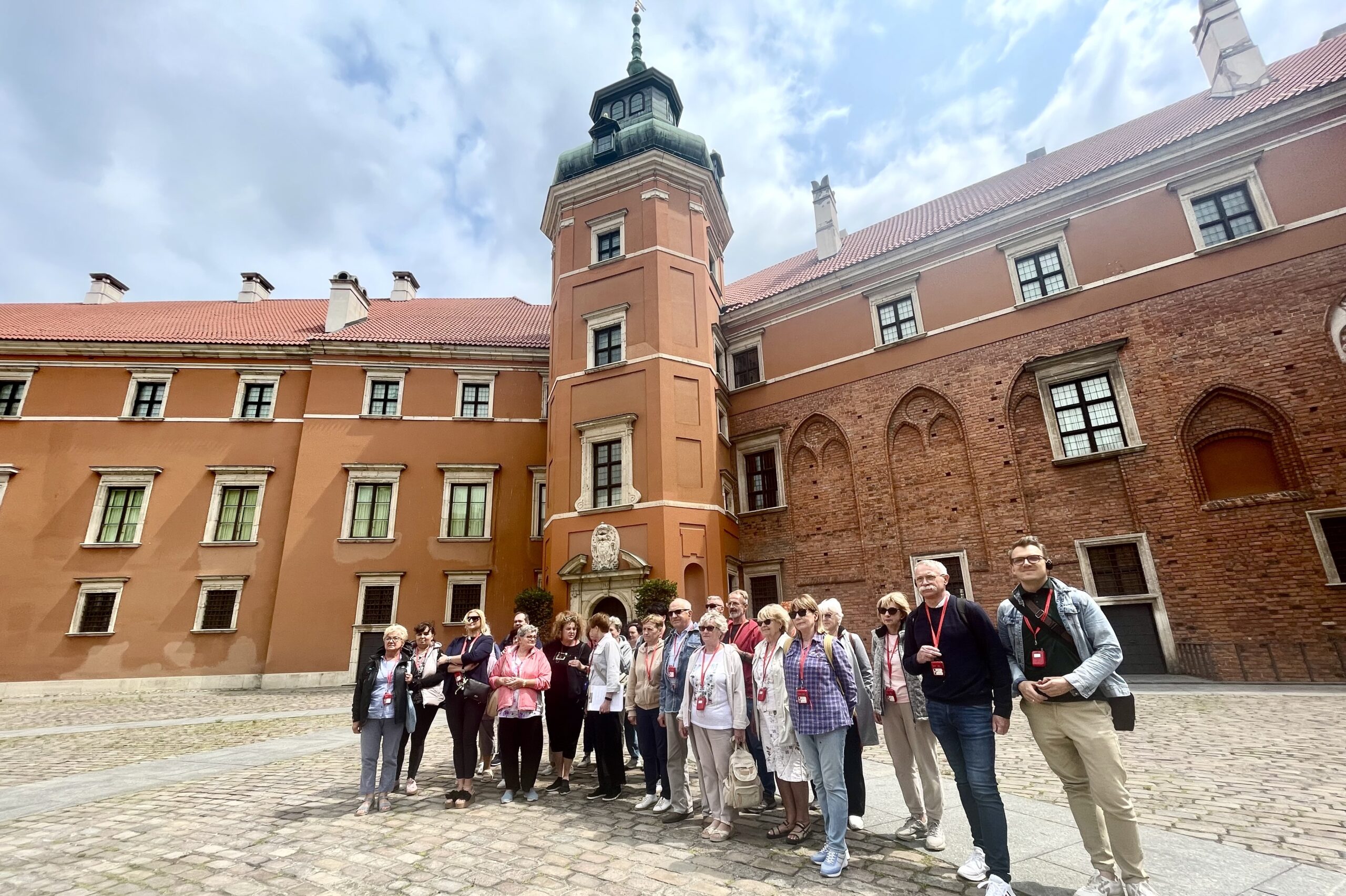 Wędrowali warszawskimi śladami Stefana Żeromskiego - Radio Kielce Wędrówka warszawskimi śladami Stefana Żeromskiego / Fot. Dorota Klusek - Radio Kielce