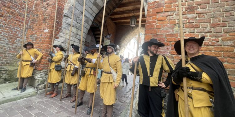 21.06.2025. Sandomierz. Flisacy / Fot. Grażyna Szlęzak - Radio Kielce