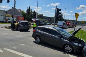 21.06.2025. Kielce. Wypadek na skrzyżowaniu ulic Krakowskiej i Górników Staszicowskich / Fot. Policja