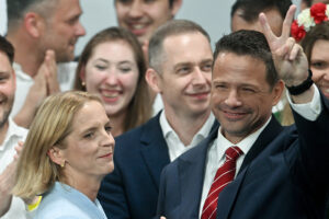 1.06.2025. Warszawa. Wybory prezydenta RP - II tura. Sztab wyborczy Rafała Trzaskowskiego / Fot. PAP - Radek Pietruszka