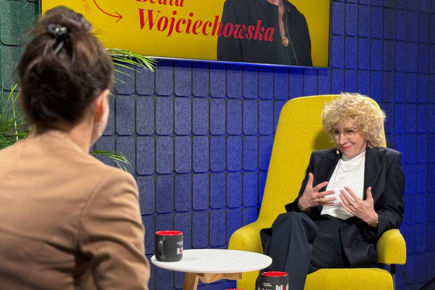 Audycja „Dzień Dobry, to Ja! Rozmowy inne niż wszystkie w Radiu Kielce”. Beata Wojciechowska - Radio Kielce Audycja „Dzień Dobry, to Ja! Rozmowy inne niż wszystkie w Radiu Kielce” . Gościem audycji jest rektor Uniwersytetu Jana Kochanowskiego prof. Beata Wojciechowska / Fot. Jarosław Kubalski – Radio Kielce