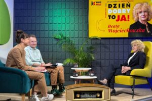 Audycja „Dzień Dobry, to Ja! Rozmowy inne niż wszystkie w Radiu Kielce” . Gościem audycji jest rektor Uniwersytetu Jana Kochanowskiego prof. Beata Wojciechowska. Na zdjęciu (od lewej): Magdalena Galas-Klusek, Tomek Dudek i Beata Wojciechowska / Fot. Jarosław Kubalski – Radio Kielce